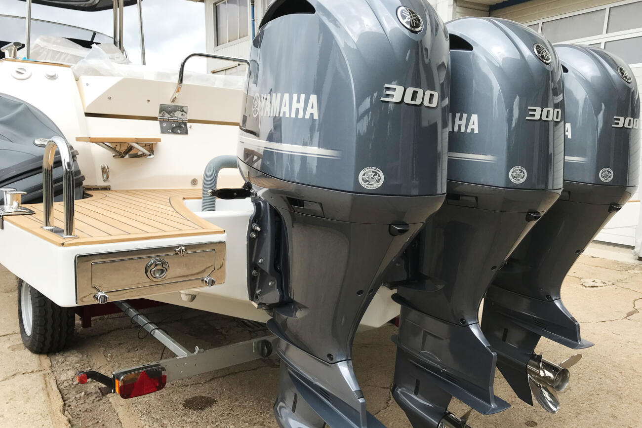 Capelli te 1000 open wetbar cockpit mit kühlschrank