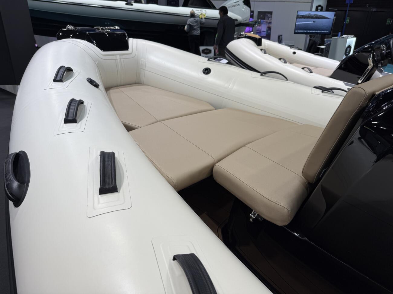 Brig eagle 6 deluxe rib ansicht sonnenliege bug