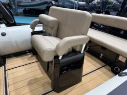 Brig eagle 6 deluxe rib ansicht fahrersitz doppelsitzbank