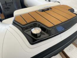 Gala atlantis a 300 hypalon deluxe tender ansicht bugbeschlag beleuchtung klampe 1