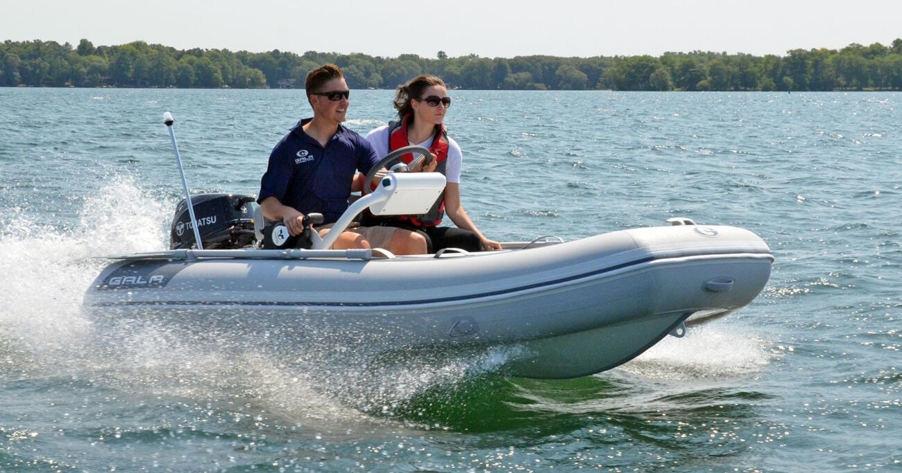 Gala a330q aquahelm tender in fahrt 3