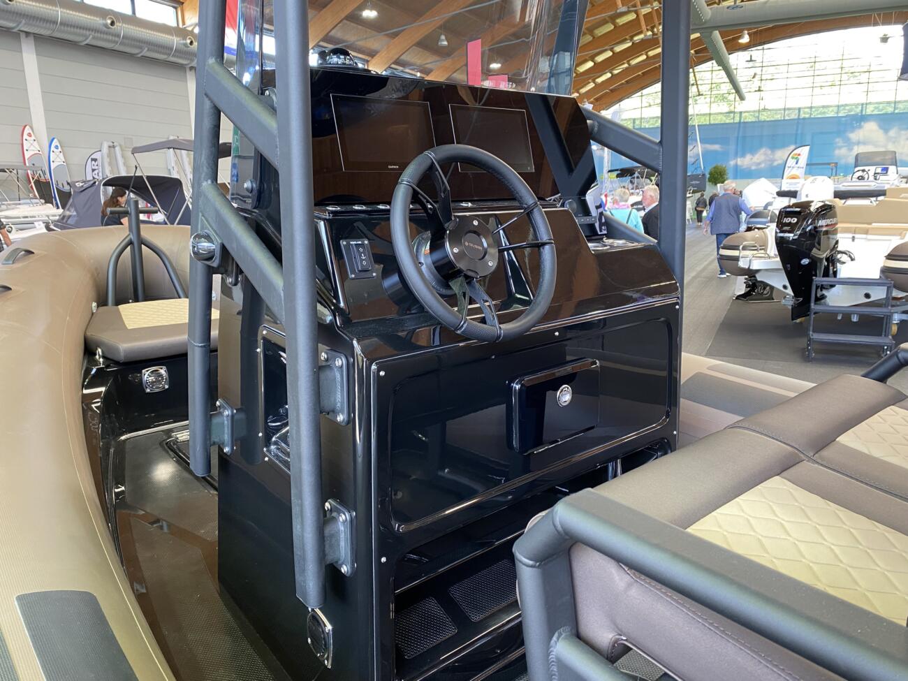 rib-navigator22-steuerstand