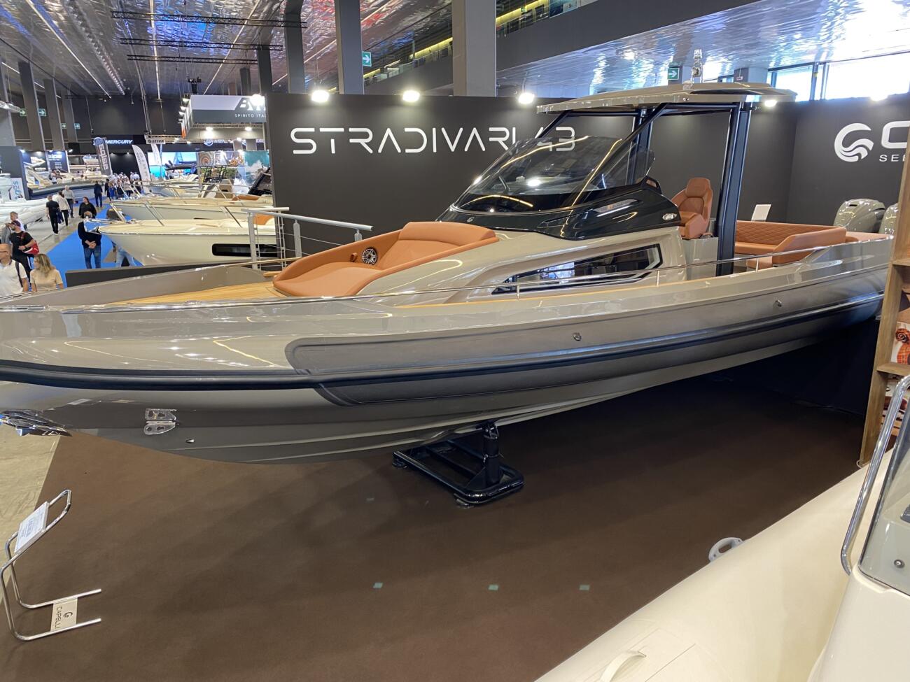 Capelli stradivari 43 ebony intense messe genua