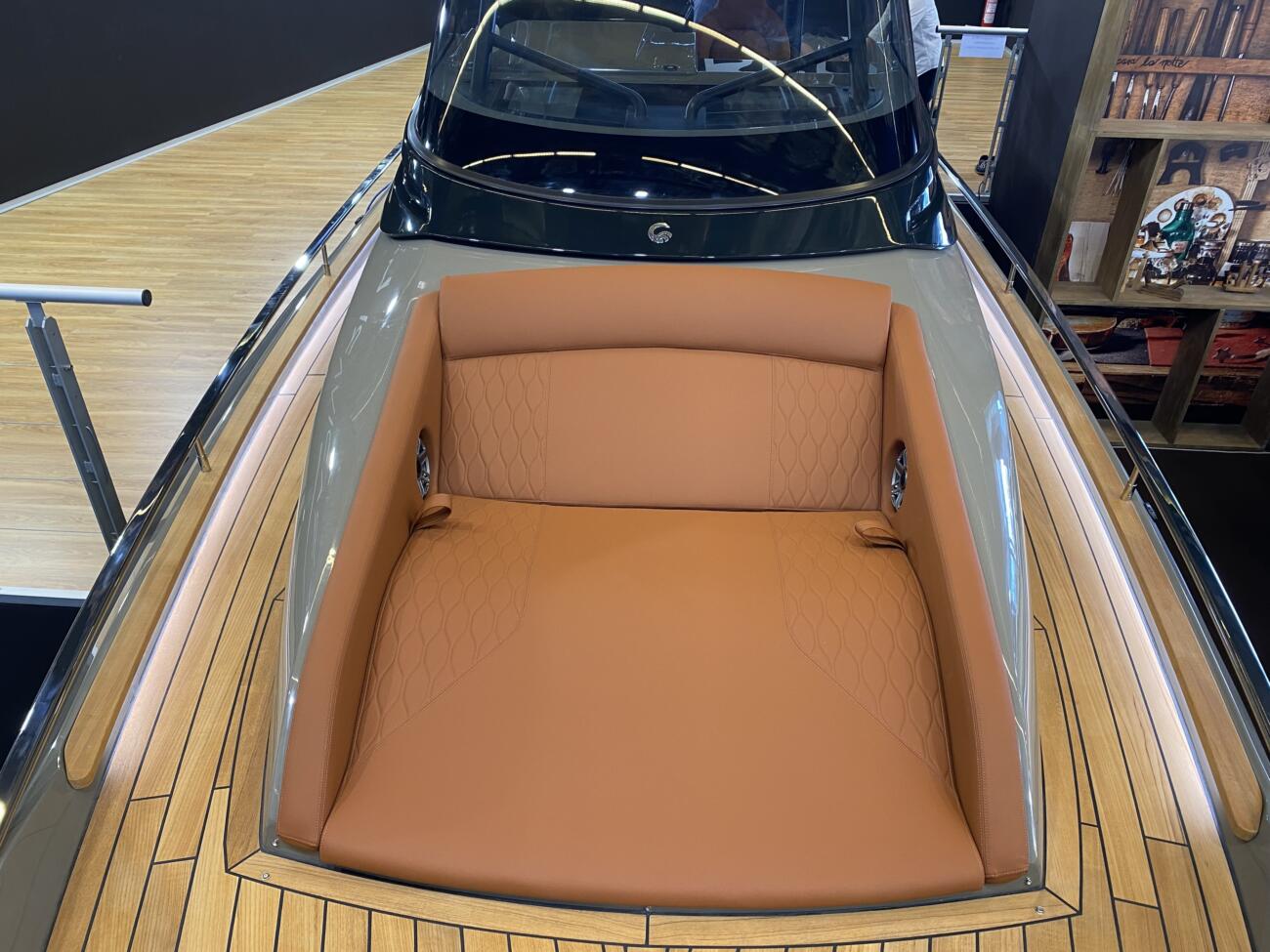 Capelli stradivari 43 luxus rib bugsitz