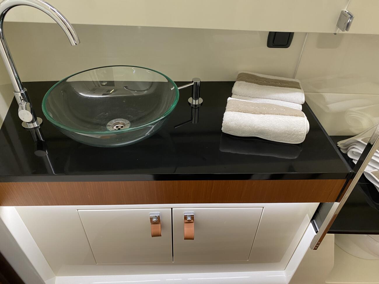 Capelli stradivari 43 luxus rib waschbecken wc raum