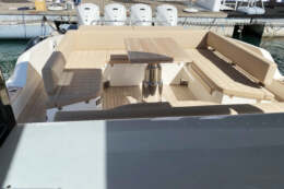 Capelli tempest te50 luxury u lounge