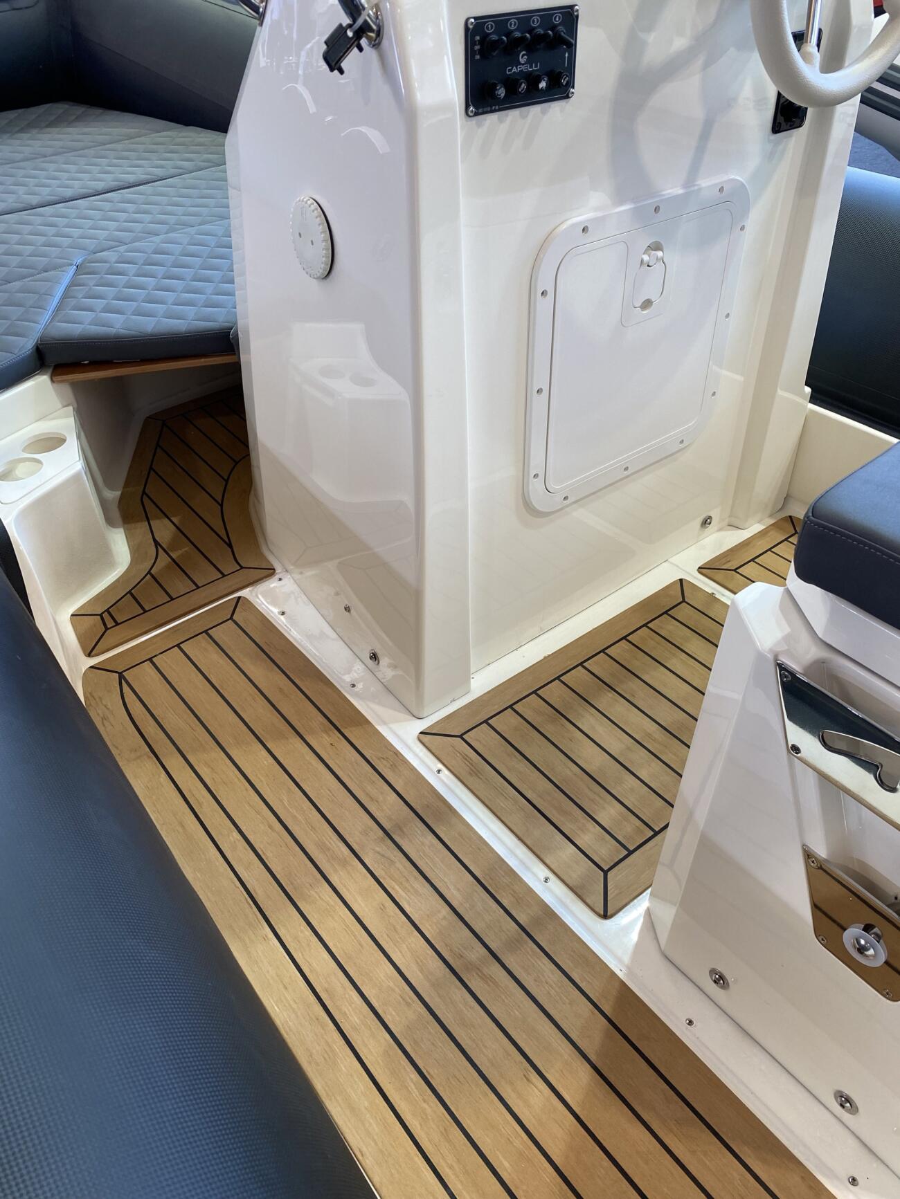 Konsole tempest schlauchboot von capelli