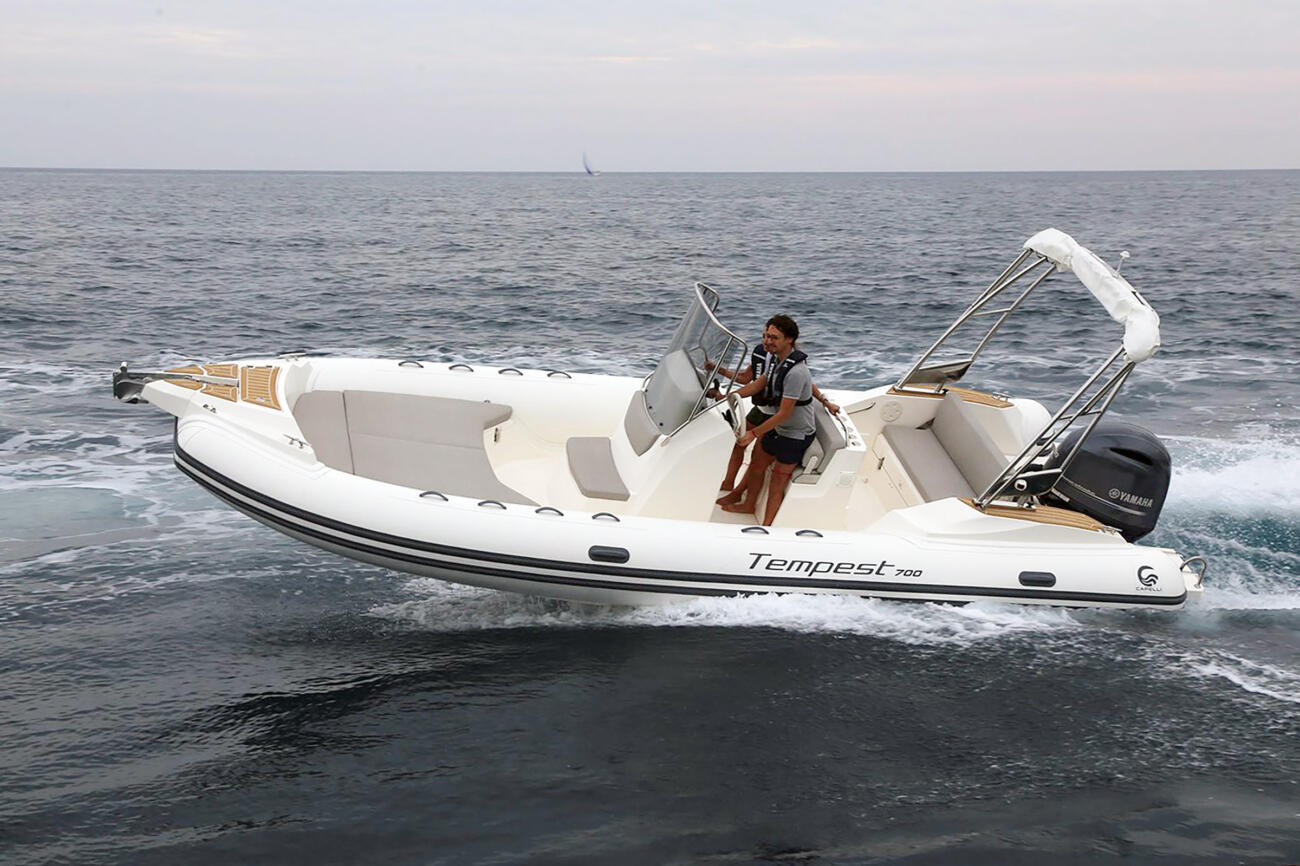 Capelli tempest te 700 im wasser