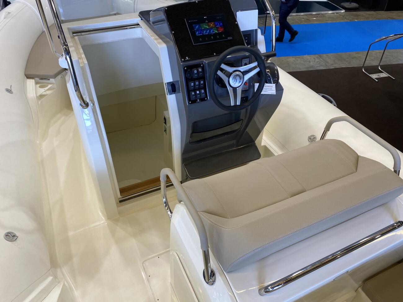 Capelli tempest te800 sitzbank steuerstand