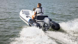 2026 Yamaha F20 EU Light Grey Metallic Action 003 03